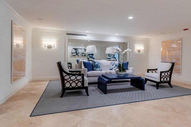 Building Photo - 250 Bradley Pl