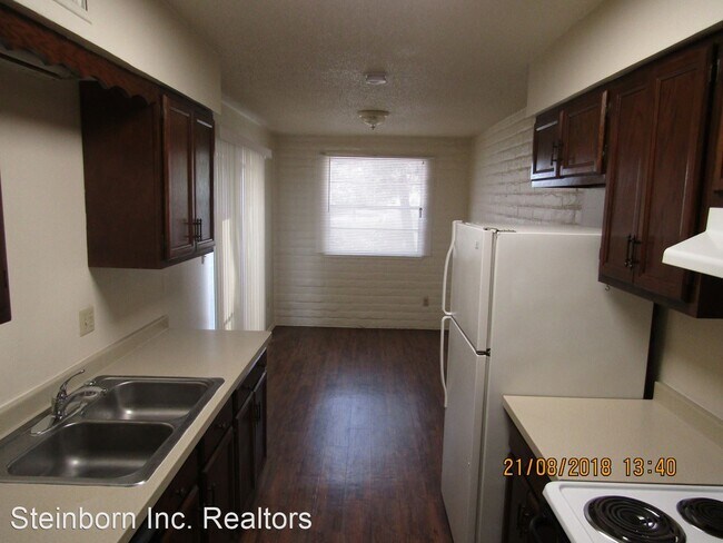 Building Photo - 2 br, 2 bath House - 2904 Missouri Ave.