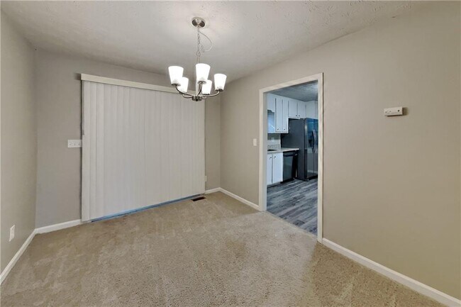 Building Photo - 4094 Maxanne Dr NW