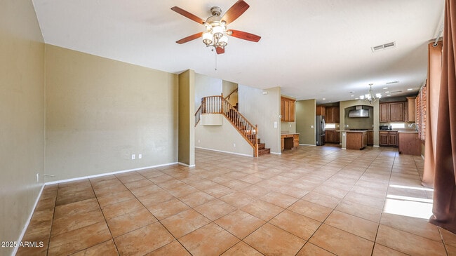 Building Photo - 7015 W Southgate Ave