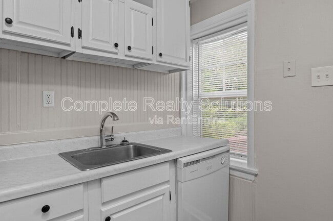 Building Photo - 2726 Osgood Ave