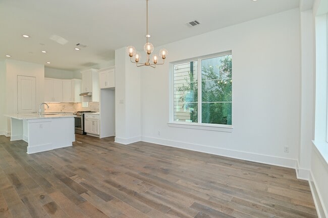 Building Photo - 4317 Koehler St