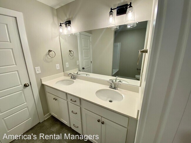 Building Photo - 3 br, 2.5 bath House - 236 Creek Run Way