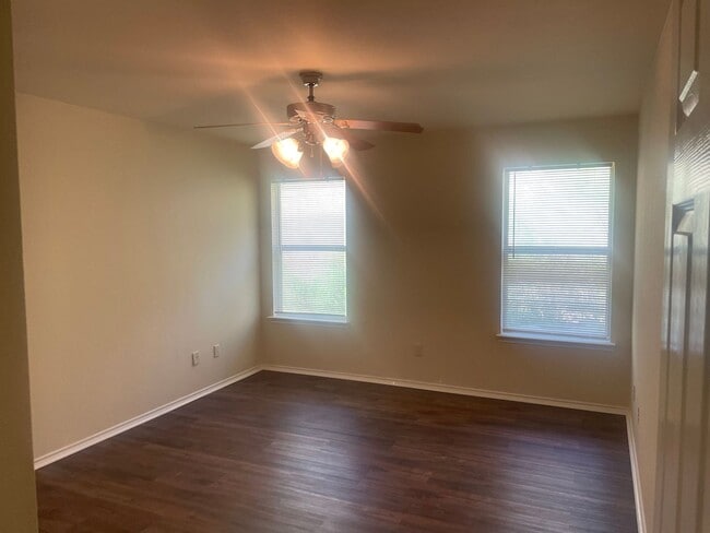 Building Photo - 3 BEDROOM, BELTON ISD