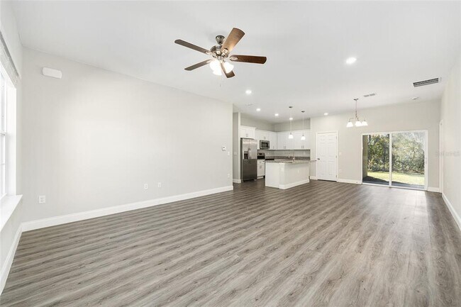 Building Photo - 5998 SW 154th Street Rd