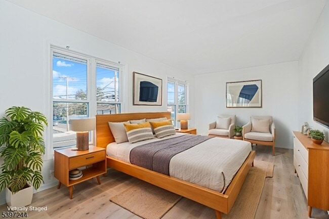 Building Photo - 17 Throckmorton Ln