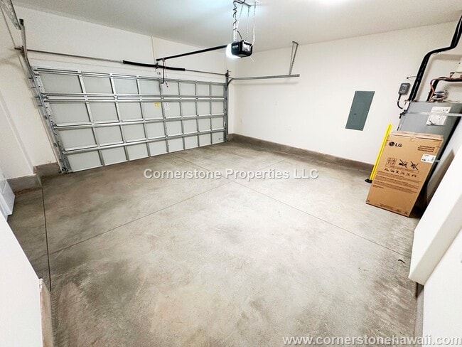 Building Photo - 94-1133-1133 Halekukui St