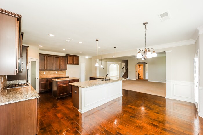 Building Photo - 1107 Sly Fox Run