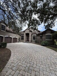 Building Photo - 708 Palenci Ct