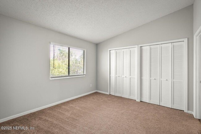 Building Photo - 8300 Plaza Gate Ln
