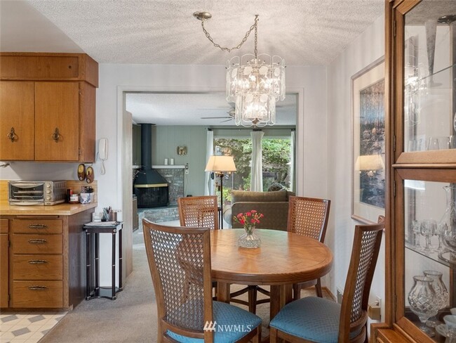 Building Photo - Charming 3-Bedroom Home with Fresh Updates