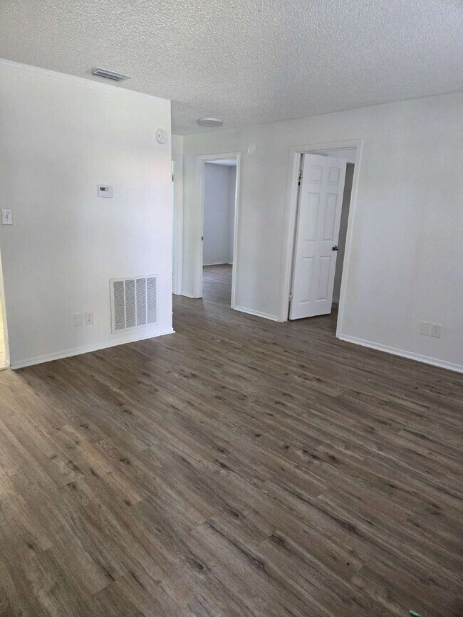 Building Photo - 3515-3517 Rose Rd