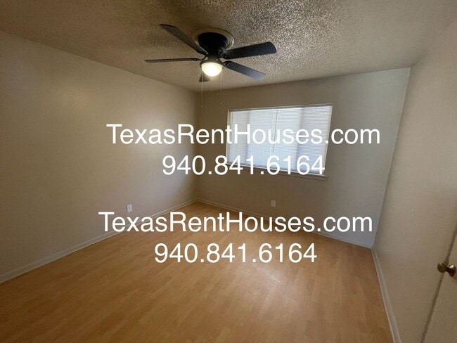 Building Photo - Amazing Neighborhood! Walking Distance to Fain School!