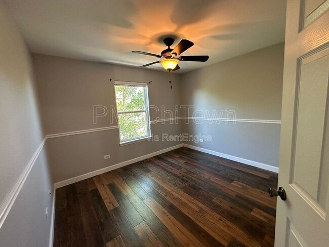 Building Photo - 5682 Cambridge Way