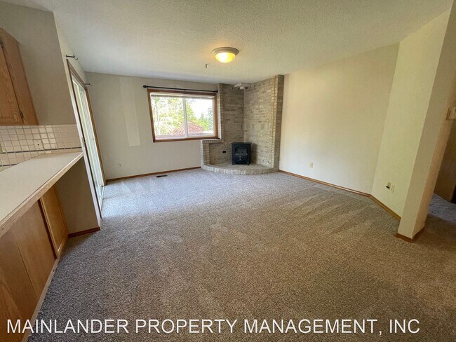 Building Photo - 3 br, 2.5 bath House - 2438 SOUTHSLOPE WAY