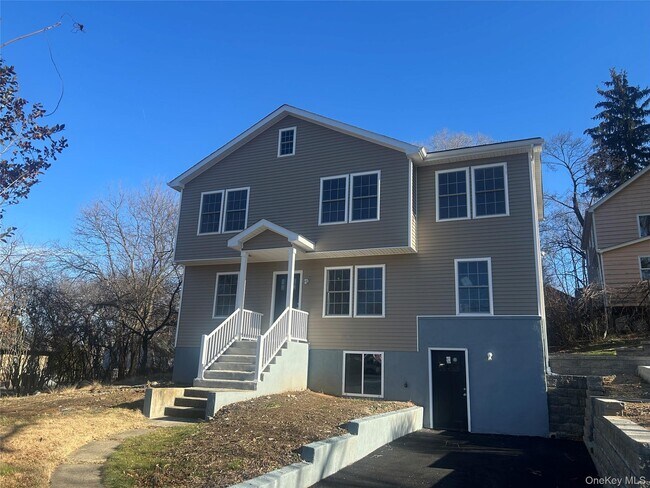 Building Photo - 15 Waldron Ave