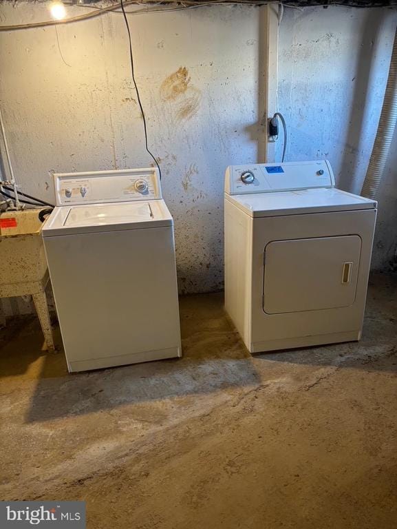 Building Photo - 914 Burnside Rd