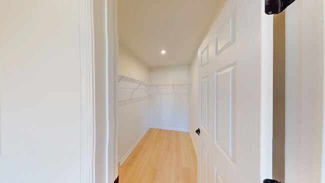 Building Photo - 4BR/ 4.5BA Beautiful Home In Eagles Landing