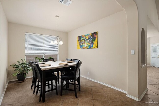 Building Photo - 21 Santa Lydia St