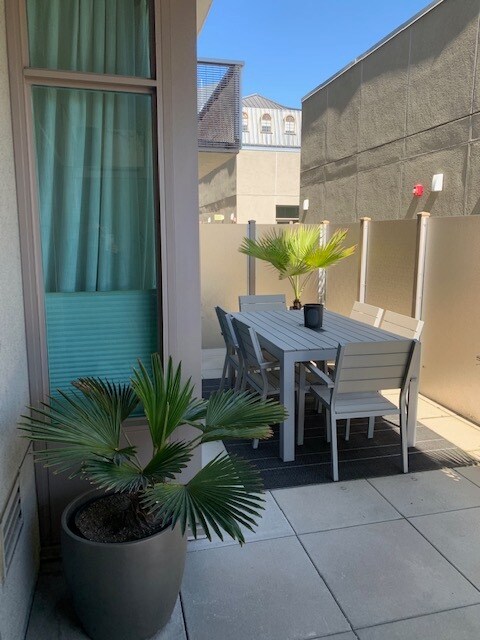 Building Photo - 55 Page St