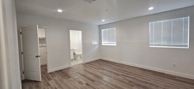 Building Photo - LANFRANCO(3743)