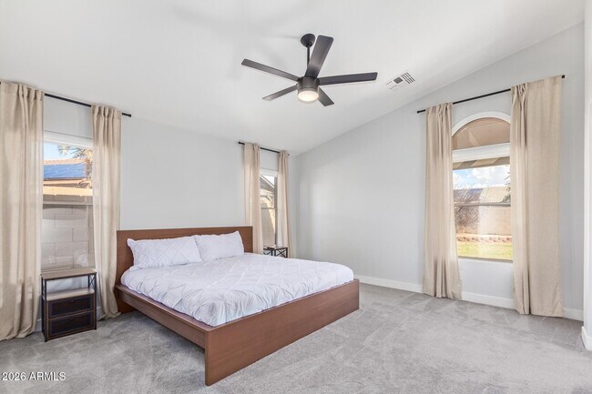 Building Photo - 16019 W Linden St