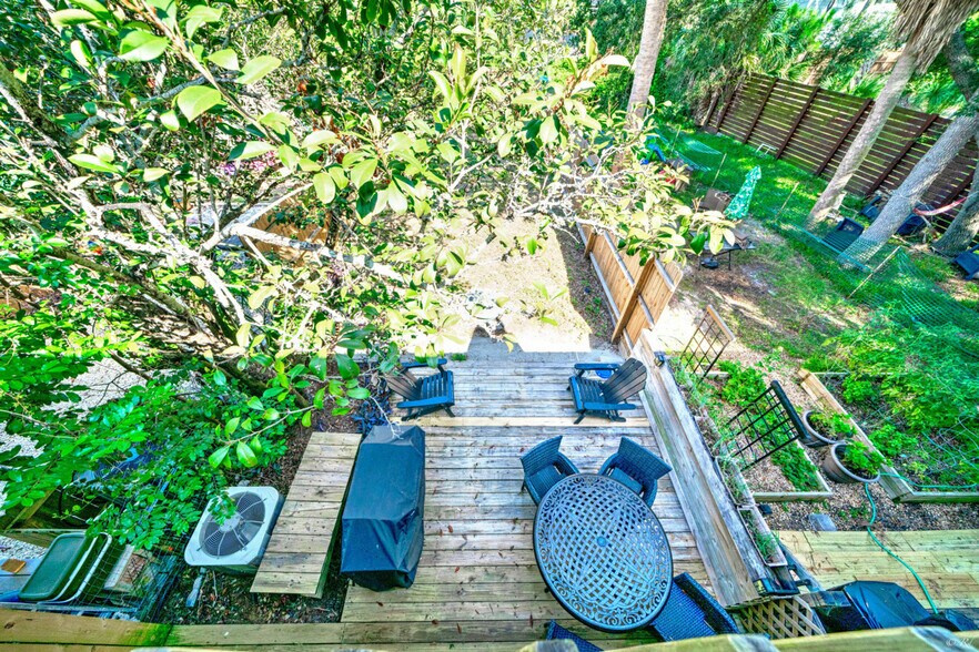 Building Photo - 3816 Quarts St