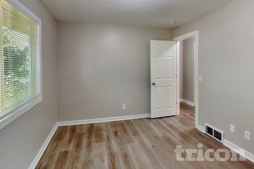 Building Photo - 13548 Dan Patch Dr
