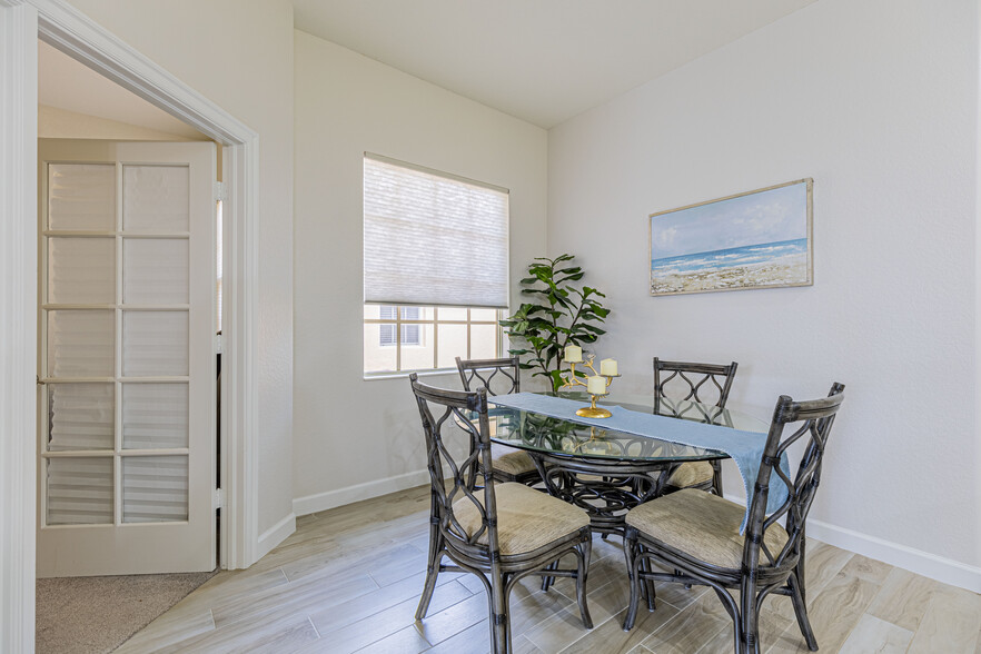 Building Photo - 8641 Piazza del Lago Cir