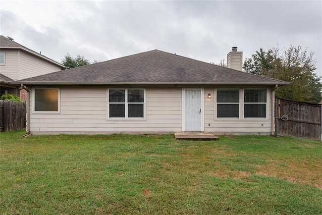 Building Photo - 19400 Sunken Creek Pass