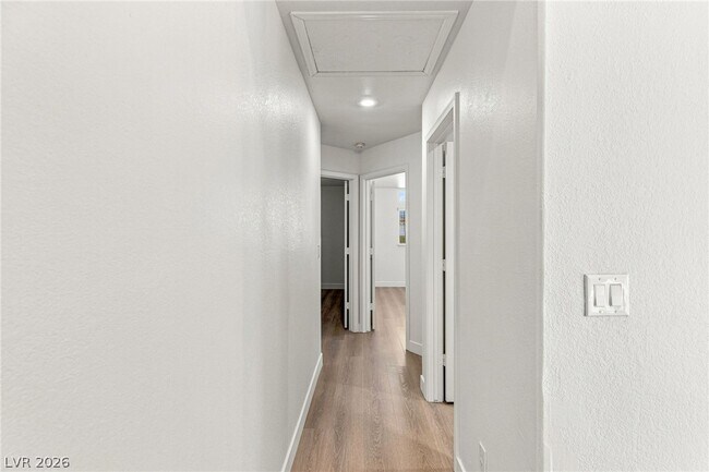 Building Photo - 9337 Mist Flower Cir