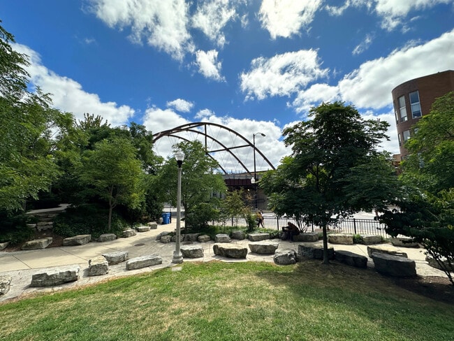 Building Photo - 2402 W McLean Ave