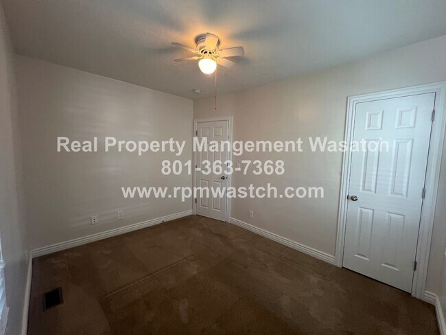 Building Photo - Look at This Beautiful 2 Bedroom 1 Bathroom Split Single Family home is Sugarhouse!!