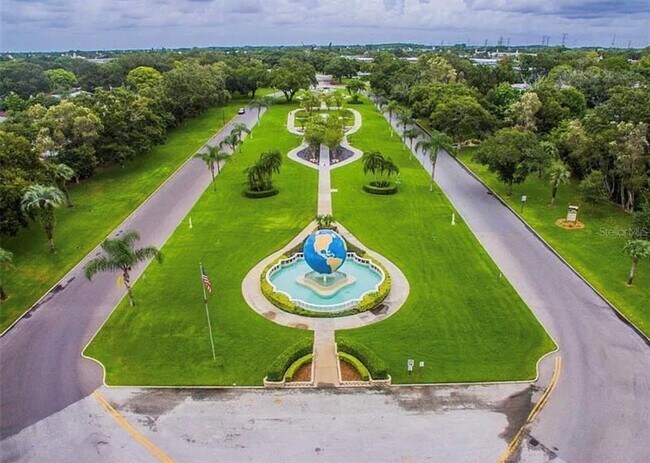 Building Photo - 2404 Florentine Way