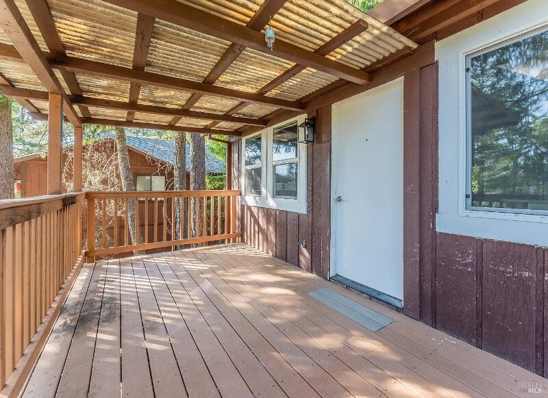 Building Photo - 1608 Daphne Dr