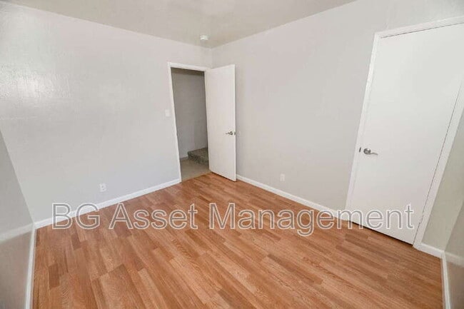 Building Photo - 106 Avian Dr