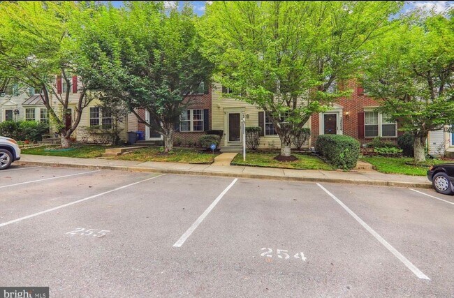 Building Photo - 13652 Palmetto Cir