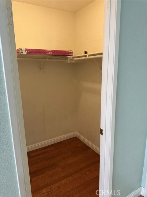 Building Photo - 865 Tam O'Shanter St