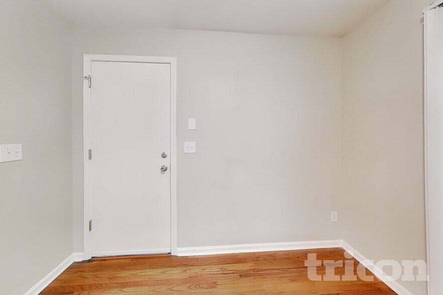 Building Photo - 9335 White Aspen Pl