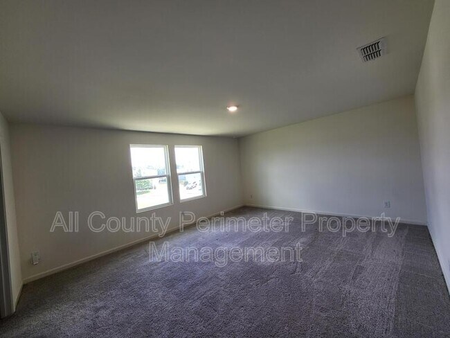 Building Photo - 212 Cottontail Ln