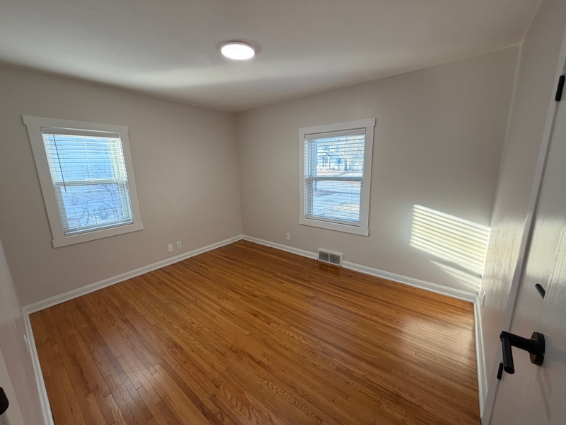 Building Photo - 301 Leif Erikson Dr