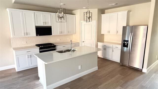 Building Photo - 600 Midnight Oak Dr