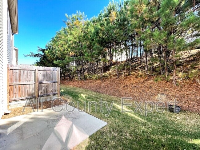 Building Photo - 599 Oakside Pl