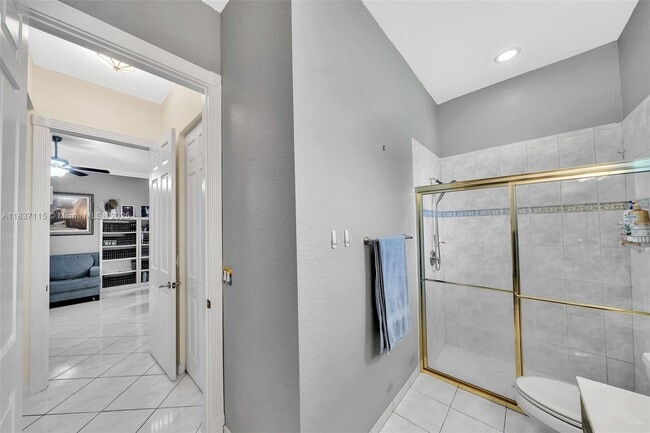 Building Photo - 8908 NW 40th St