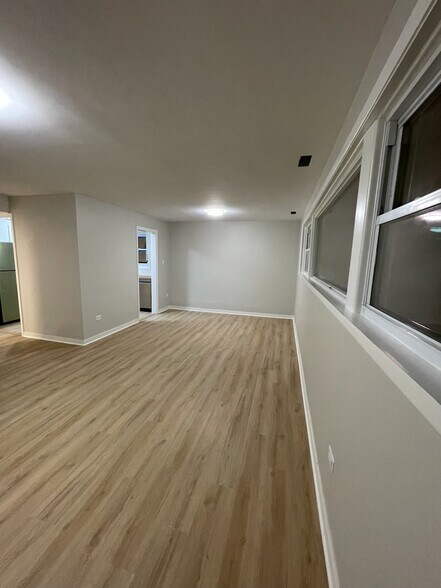 Building Photo - 7202 W Crain St