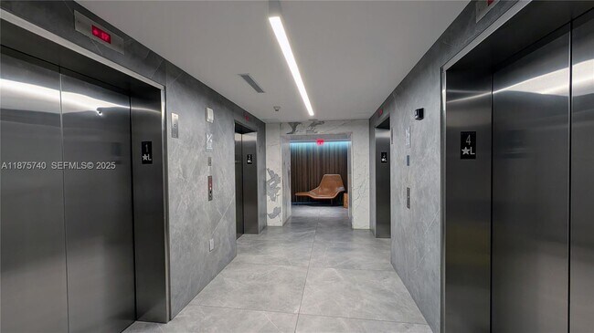 Building Photo - 350 S Miami Ave