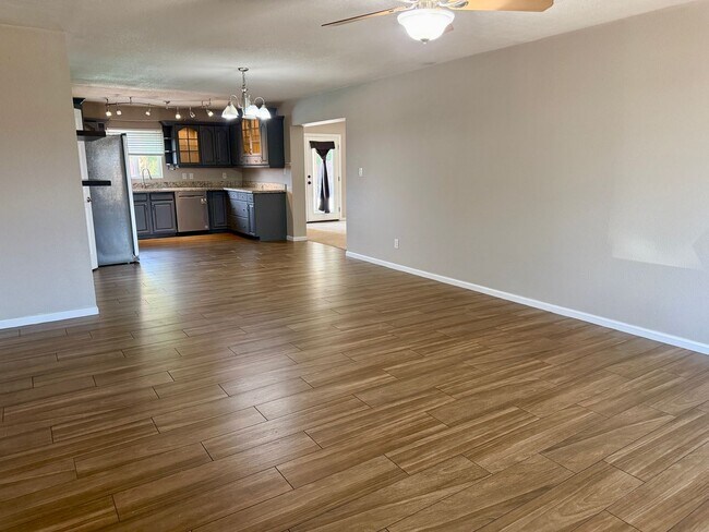 Building Photo - 4 bedroom home with private pool & solar