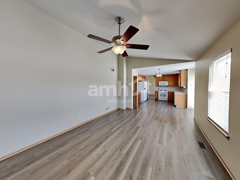 Building Photo - 1482 Sunflower Dr