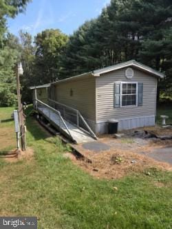 Building Photo - 10 White Pine Ln