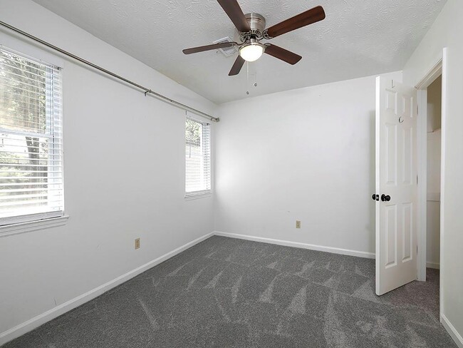 Building Photo - 2163 Heritage Trace Dr
